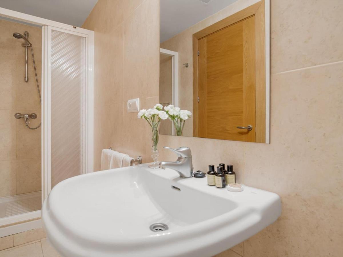 Apartamento De 2 Dormitorios En Playas Del Duque Marbella Dış mekan fotoğraf