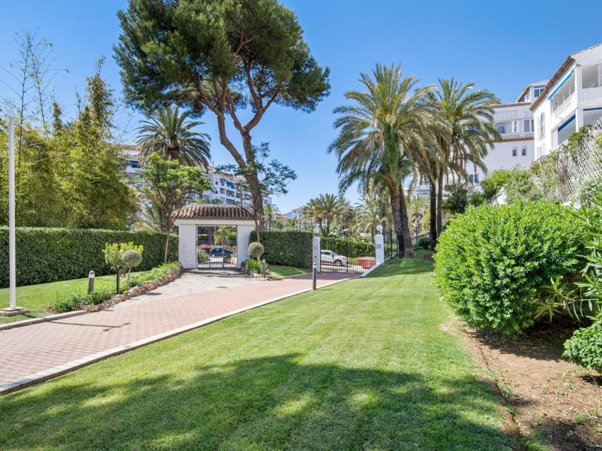 Apartamento De 2 Dormitorios En Playas Del Duque Marbella Dış mekan fotoğraf