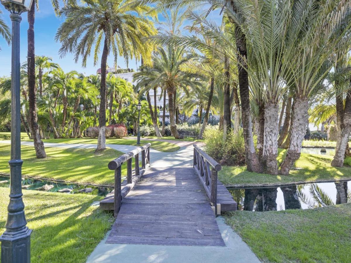 Apartamento De 2 Dormitorios En Playas Del Duque Marbella Dış mekan fotoğraf