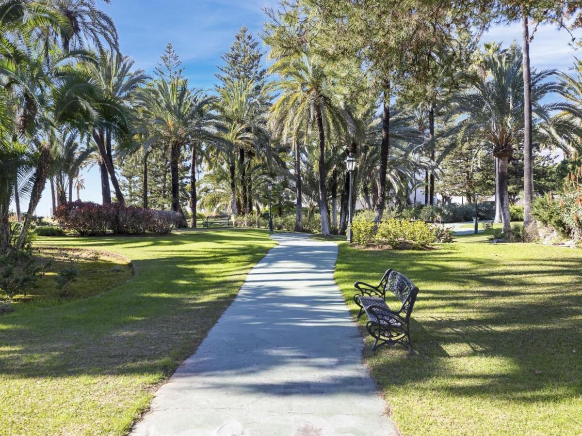 Apartamento De 2 Dormitorios En Playas Del Duque Marbella Dış mekan fotoğraf